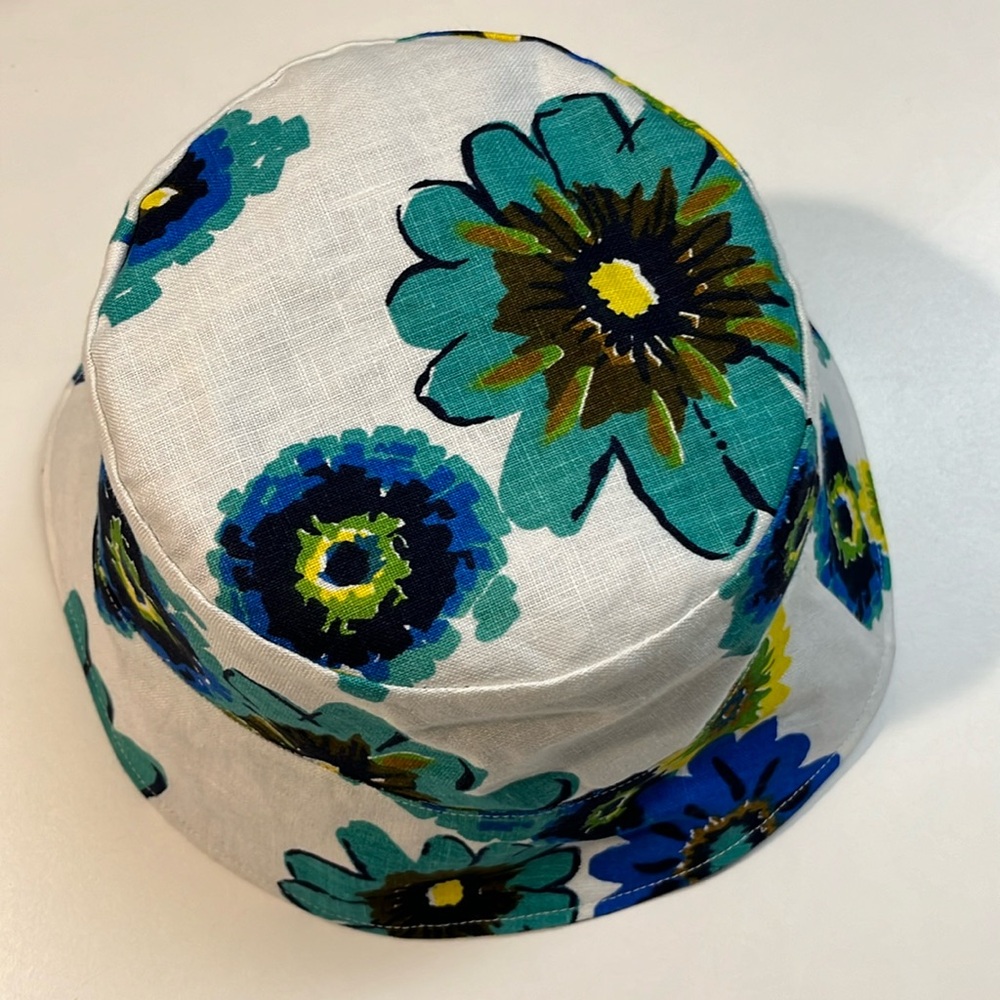 pretty reverse hat